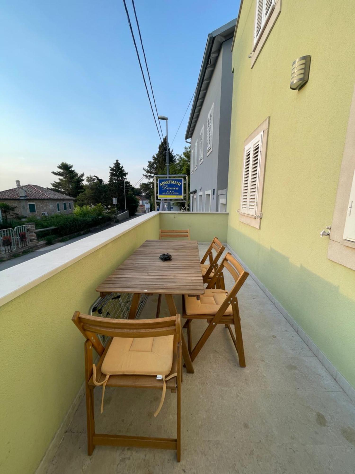 Apartmani Danica Nerezine Dış mekan fotoğraf