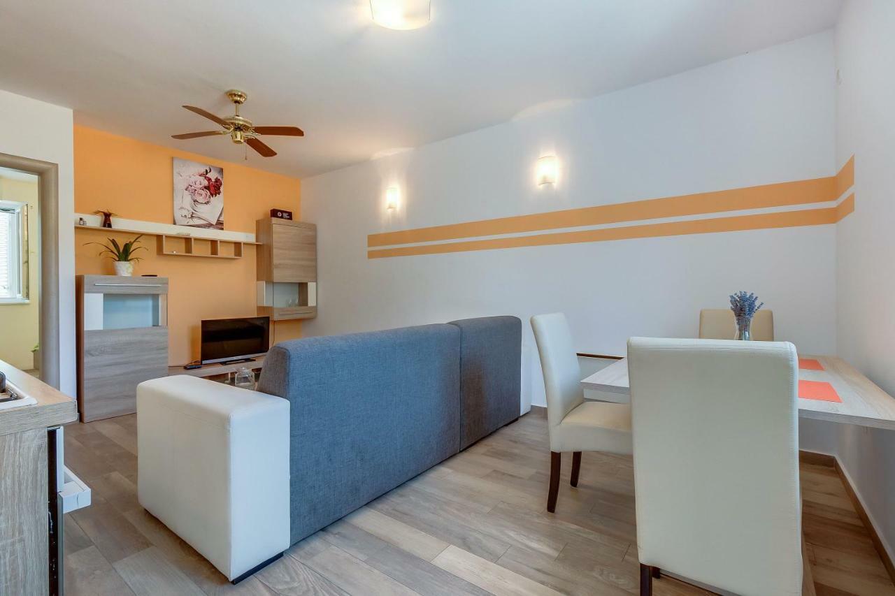 Apartmani Danica Nerezine Dış mekan fotoğraf
