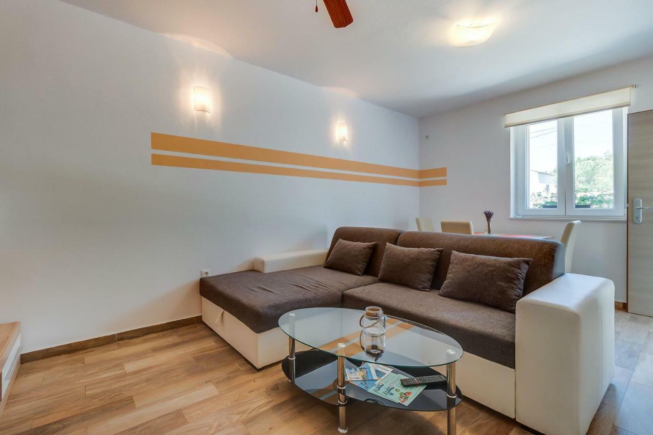 Apartmani Danica Nerezine Dış mekan fotoğraf