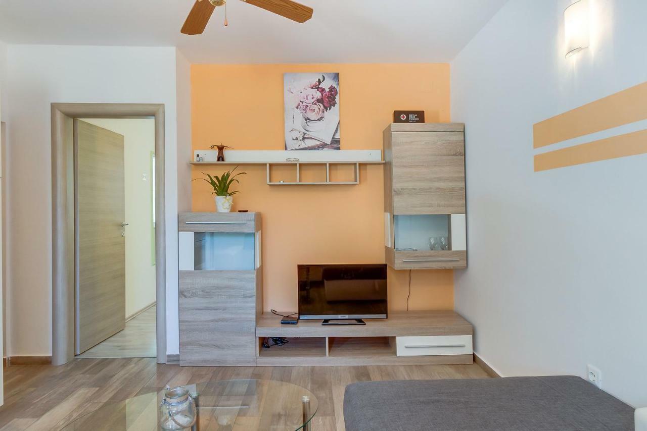 Apartmani Danica Nerezine Dış mekan fotoğraf