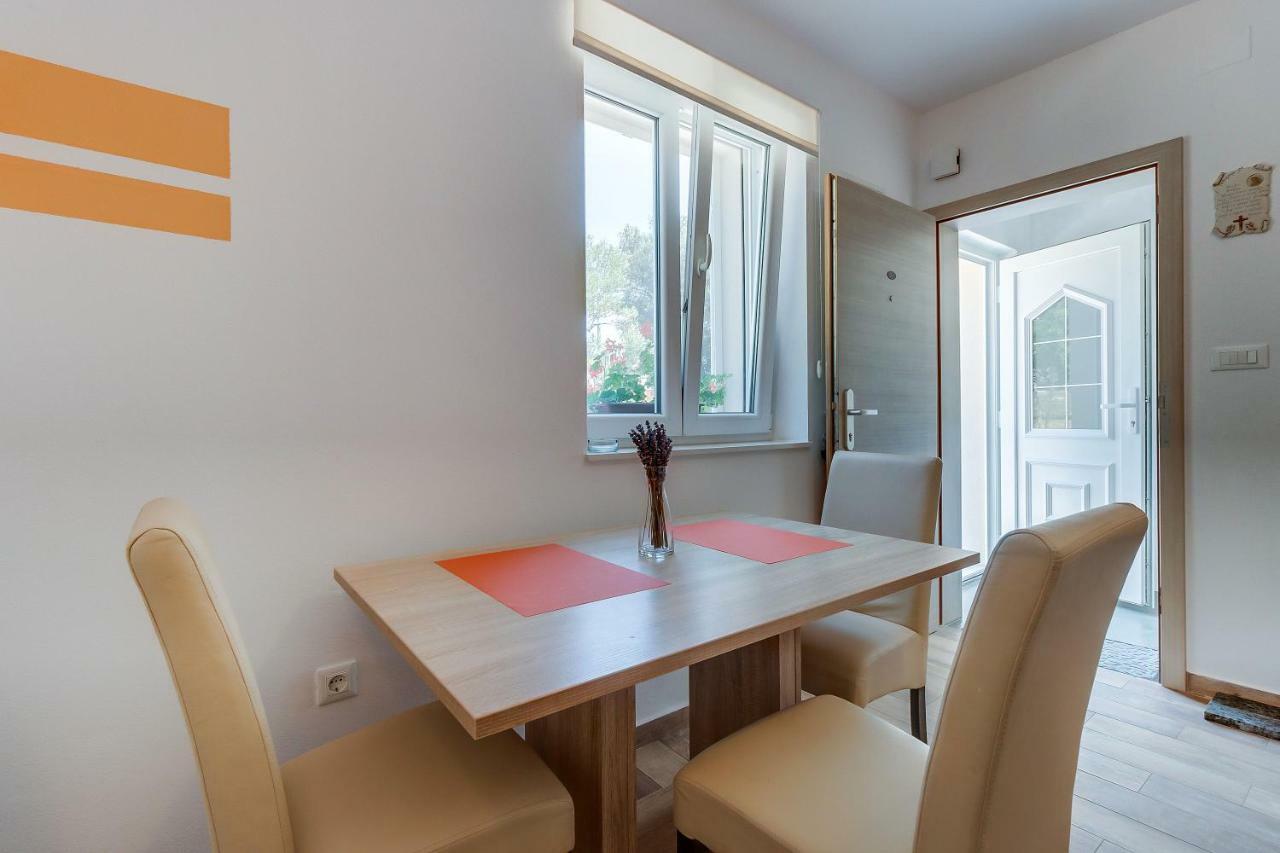 Apartmani Danica Nerezine Dış mekan fotoğraf
